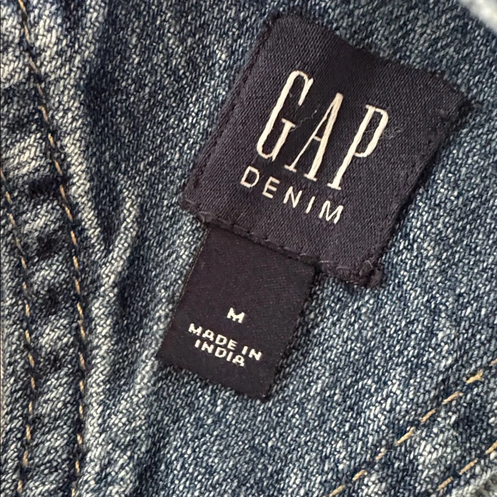 GAP Distressed Denim Shortalls Overalls Girls Medium 8-9 year old Cotton